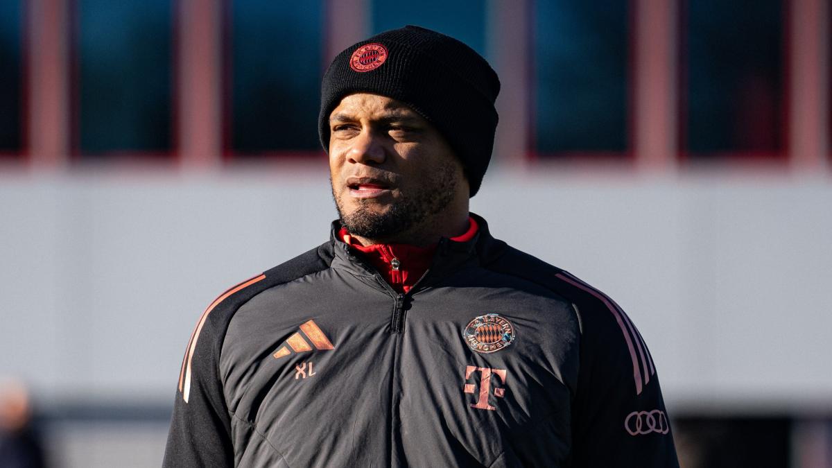 Vincent Kompany watches on in training for Bayern Munich